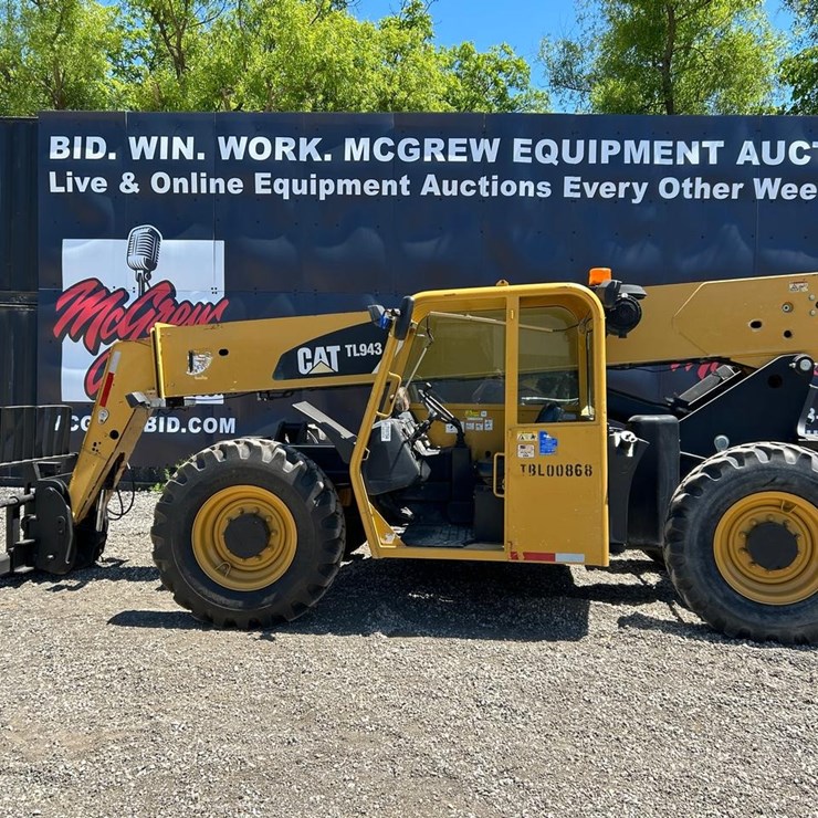 CATERPILLAR TL943