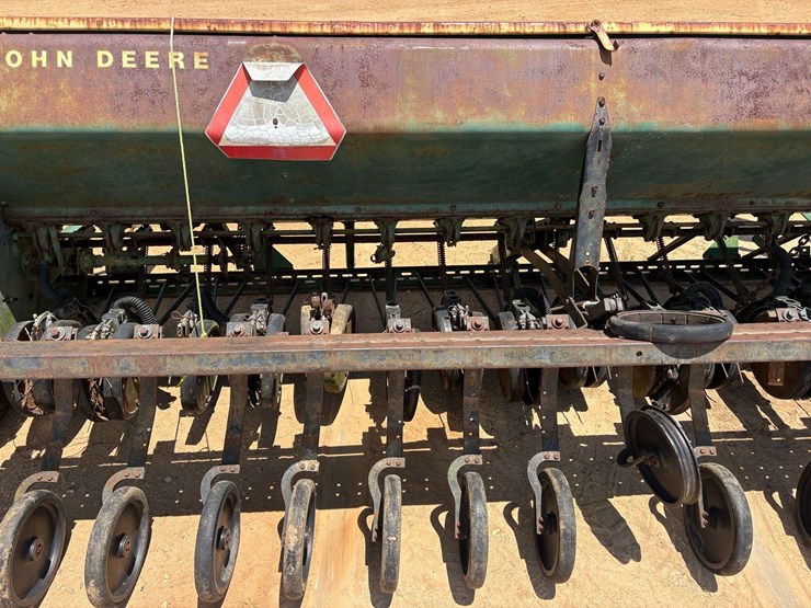 john-deere-8000-image-6