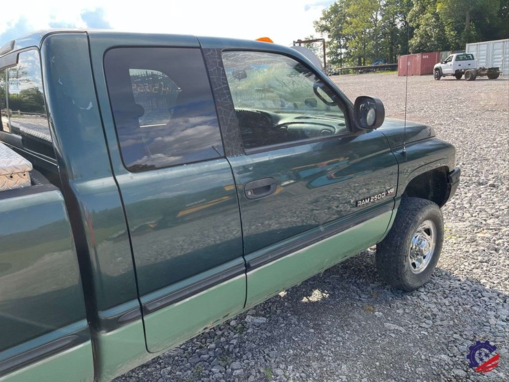 1999-dodge-ram-2500-image-27