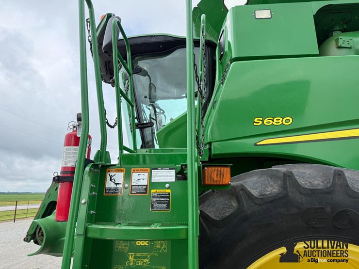 2013-john-deere-s680-image-13