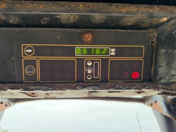 1998-new-holland-lx885-image-8