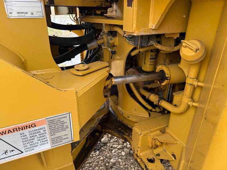 caterpillar-950g-image-17