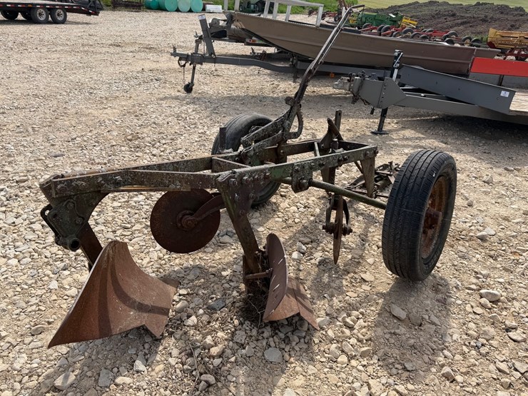 #5503-•-john-deere-trailer-plow-image-2