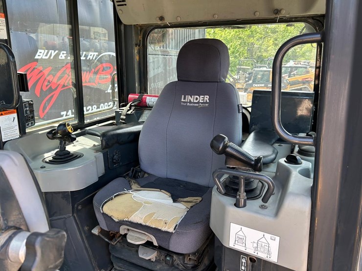 2017-komatsu-d51pxi-24-image-23