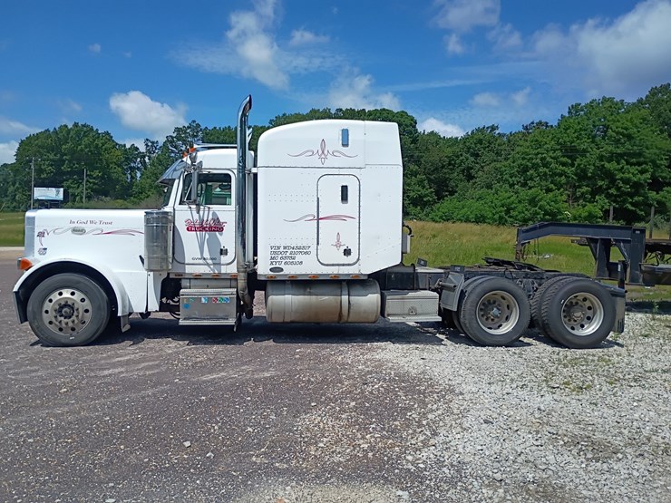 1998-peterbilt-379-image-4
