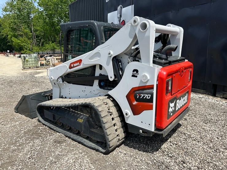 2024-bobcat-t770-image-2