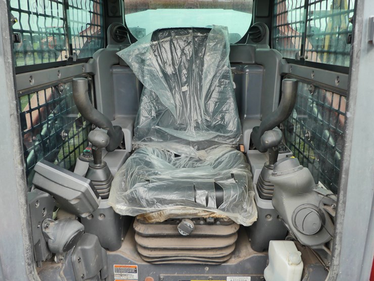 2023-kubota-svl75-3-image-12