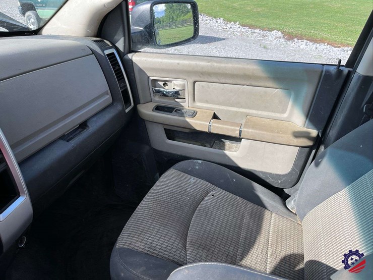 2011-dodge-ram-2500-image-68
