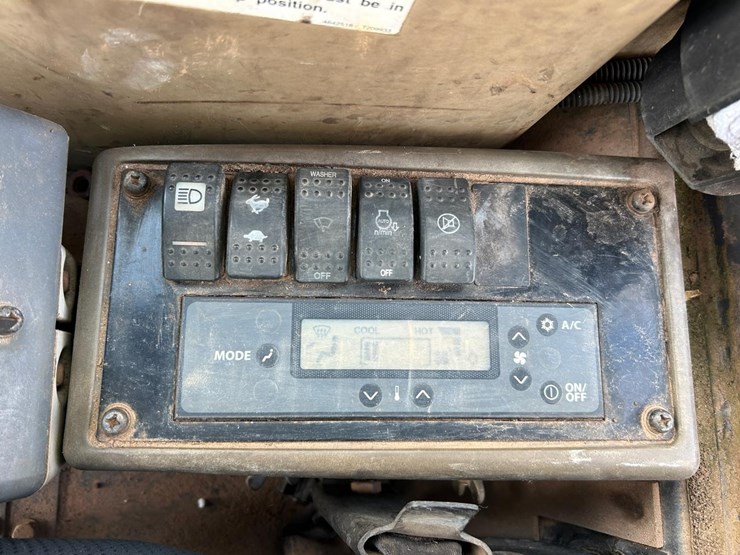 deere-50d-image-24