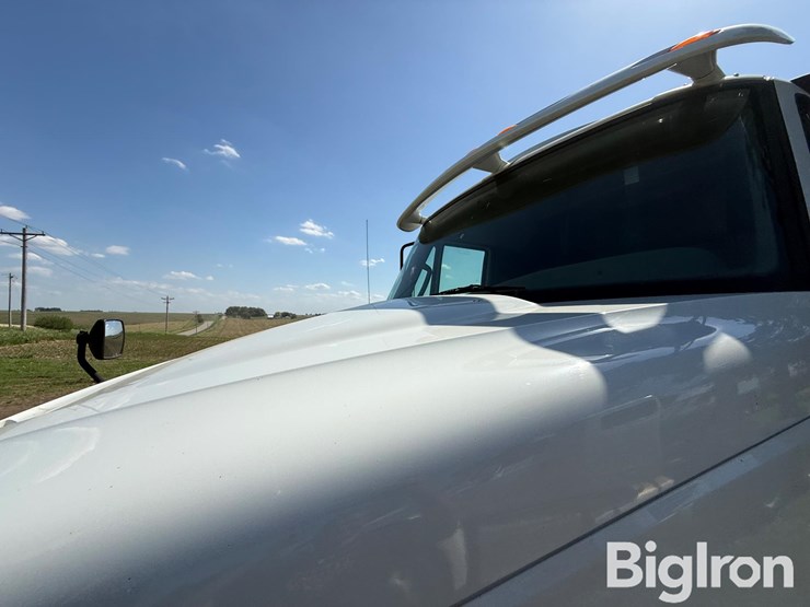 2015-international-prostar-image-10