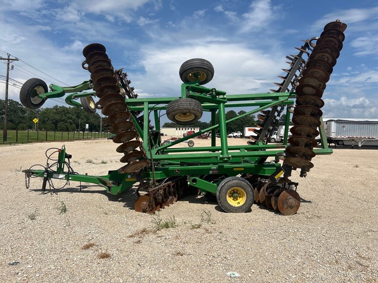 2013-john-deere-2623-image-2