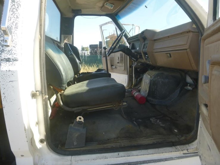 1989-ford-f800-image-22