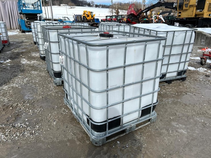 water-tank-tote-image-2