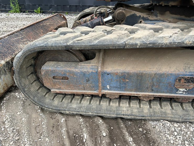 takeuchi-tb1140-image-16
