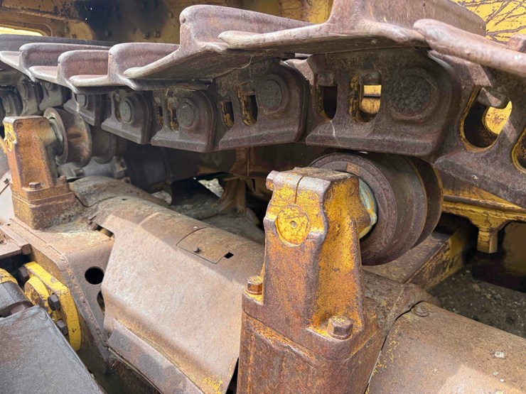 caterpillar-d7f-image-12