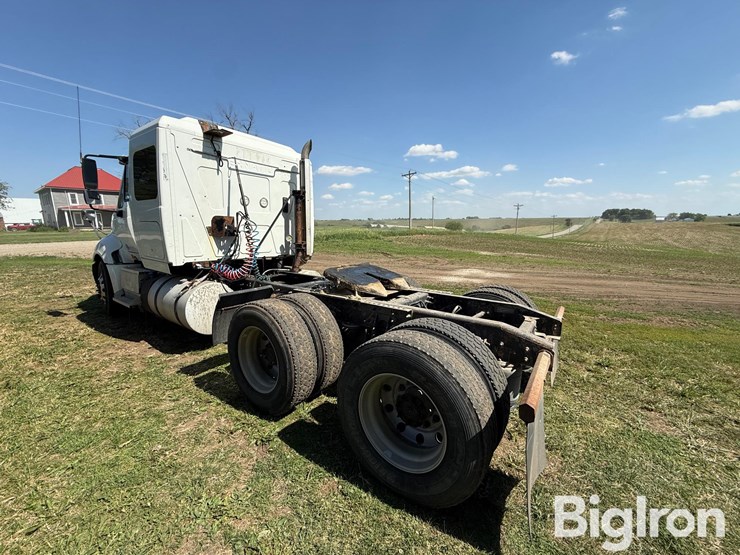 2015-international-prostar-image-7