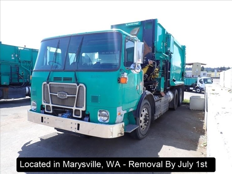 2015-wayne-curbtender-image-1