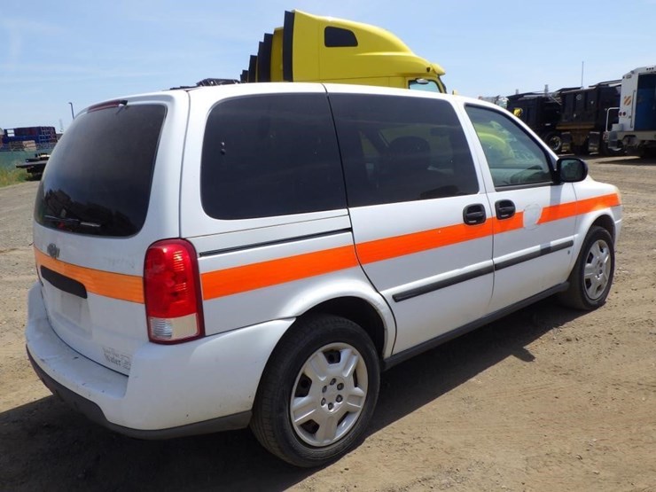 2008-chevrolet-uplander-image-3