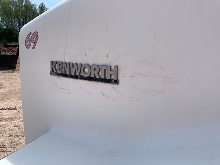 1988-kenworth-t800-image-57