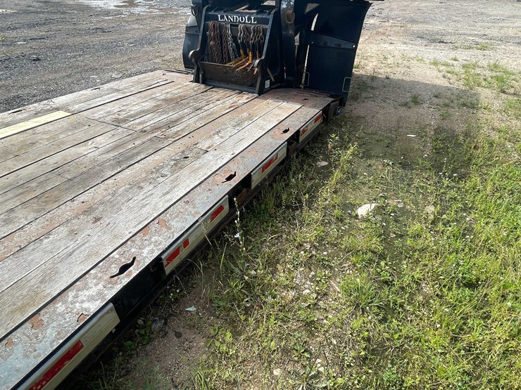 #426-•-1999-landoll-semi-trailer-(has-wi-title)-(denmark,-wi)-image-33