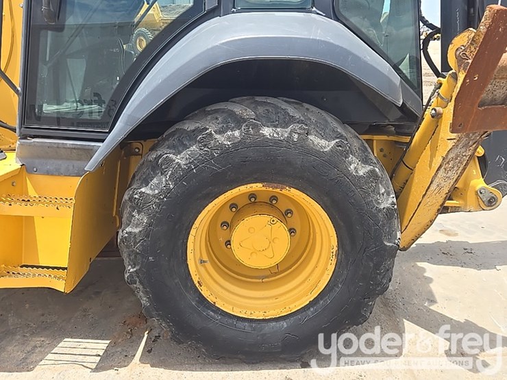 2020-deere-310sl-image-10