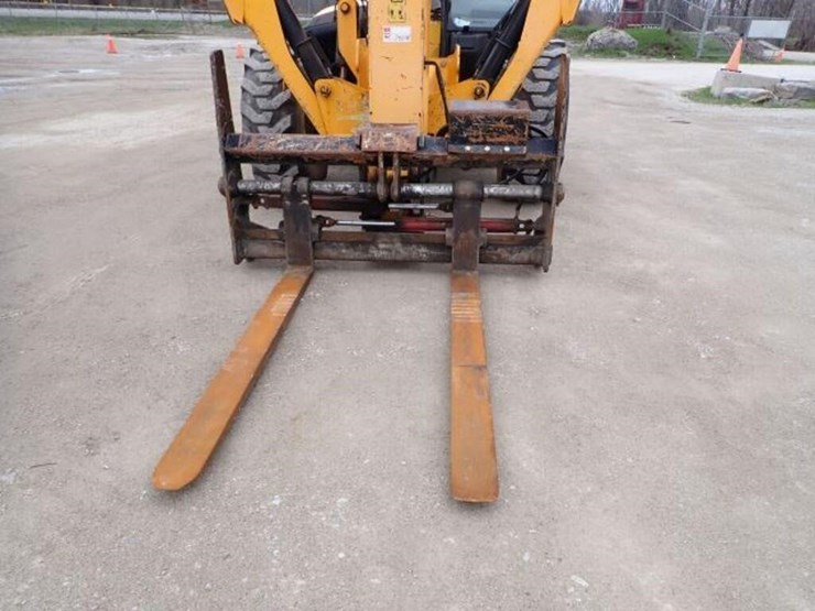 2010-jcb-510-56-image-57