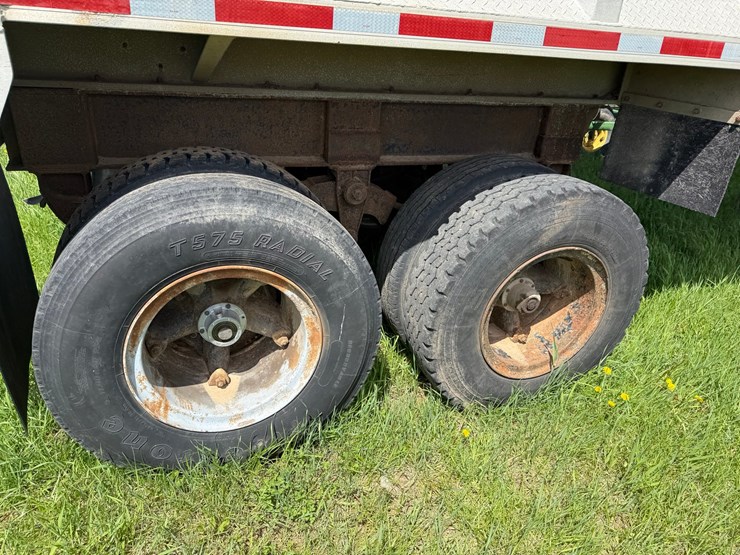#468-•-1979-easton-pusher-28'-semi-pusher-trailer-(has-wi-title)-(stanley,-wi)-image-29