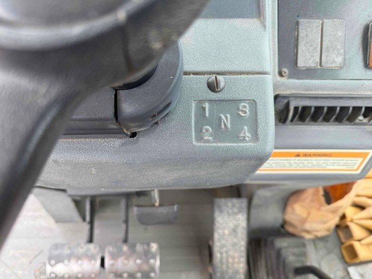 cat-426l-backhoe-image-19