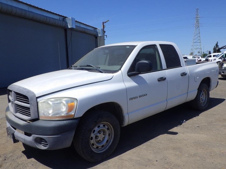 2006-dodge-ram-1500-image-2