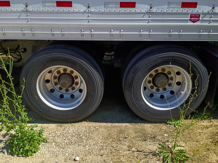 2013-hyundai-reefer-image-19