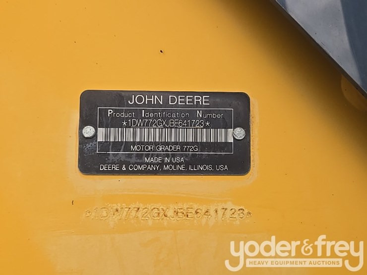 2011-deere-772g-image-66