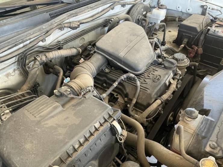2014-toyota-tacoma-image-15