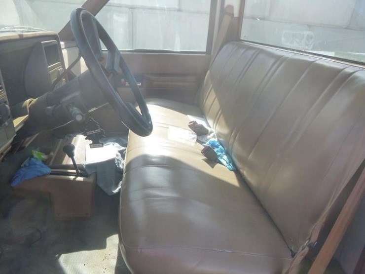 1990-chevrolet-1500-image-8