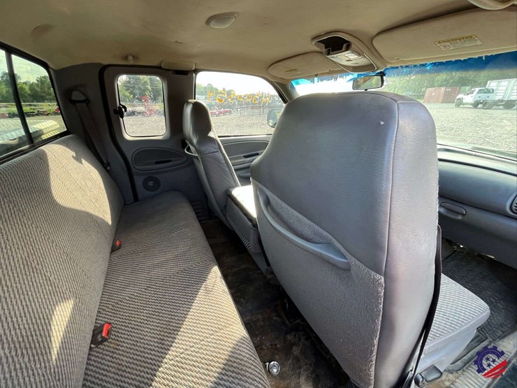 1999-dodge-ram-2500-image-52