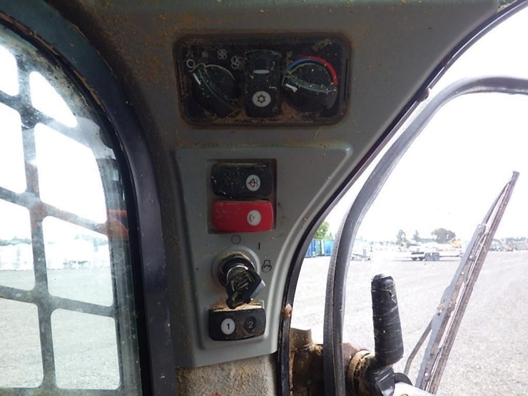caterpillar-262d-image-26