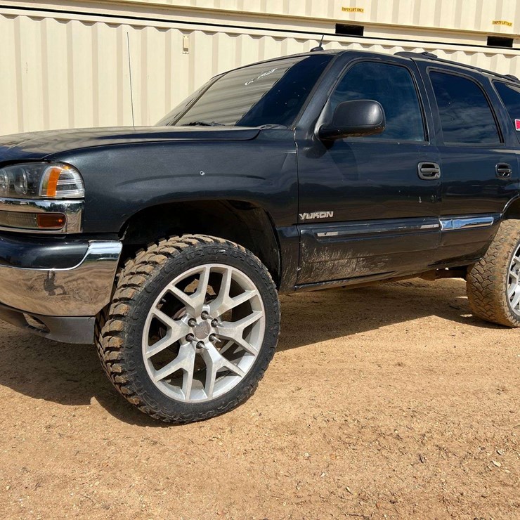 2005 GMC YUKON SLT