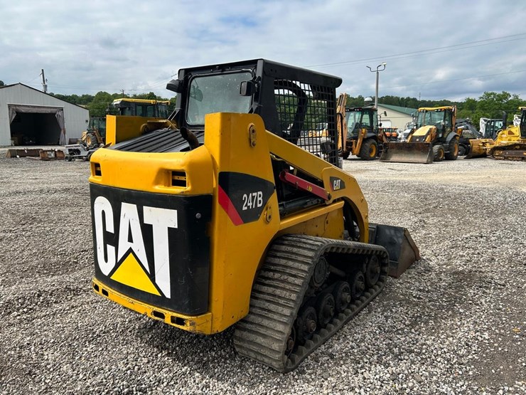 caterpillar-247b-image-4