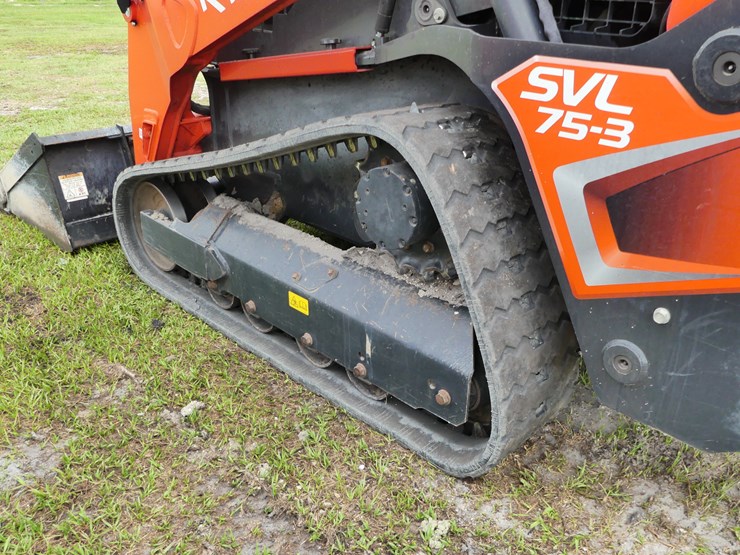 2023-kubota-svl75-3-image-10