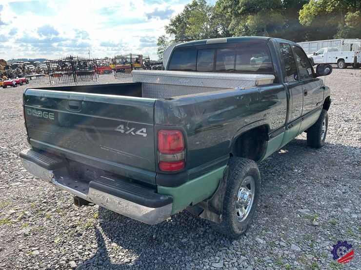 1999-dodge-ram-2500-image-23