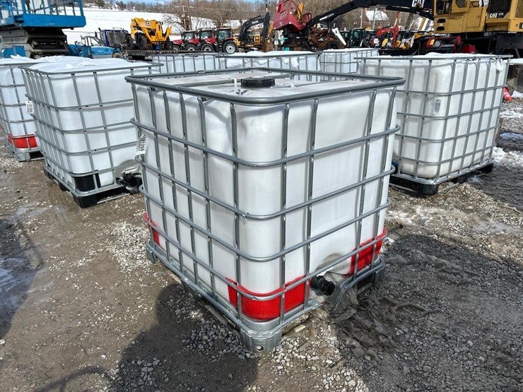 water-tank-tote-image-1