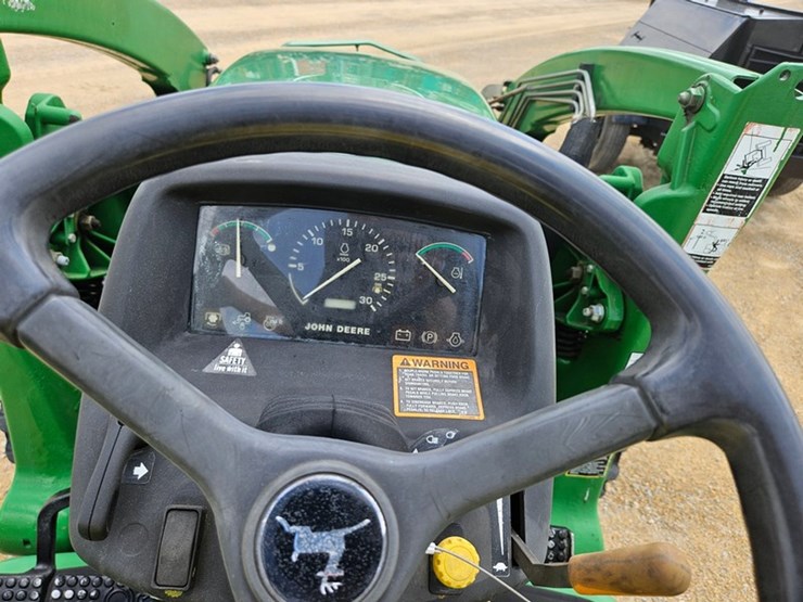 john-deere-4600-image-22