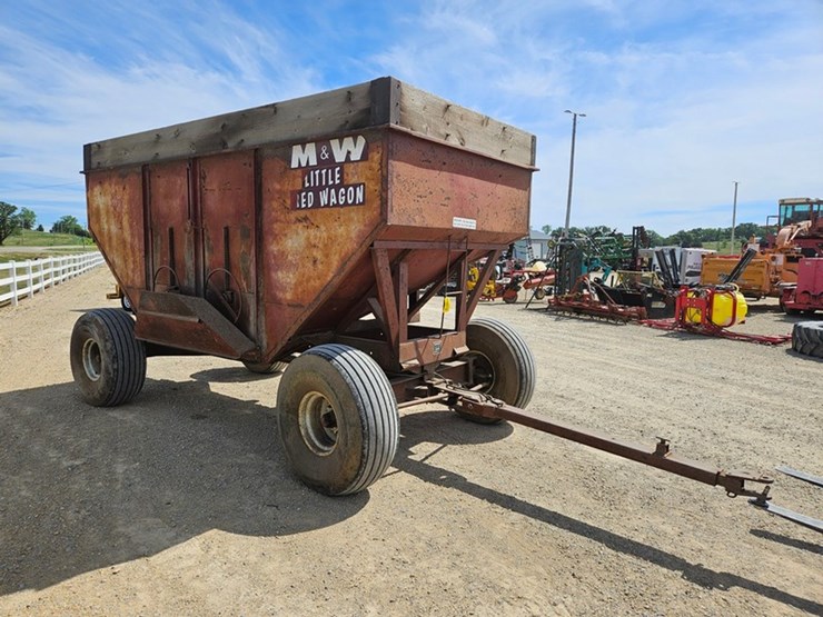 m&w-little-red-wagon-image-7
