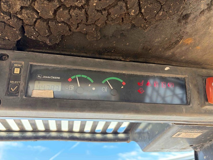 john-deere-325-image-15