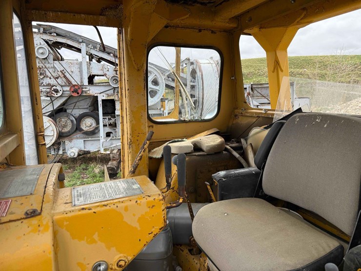 caterpillar-d7f-image-20