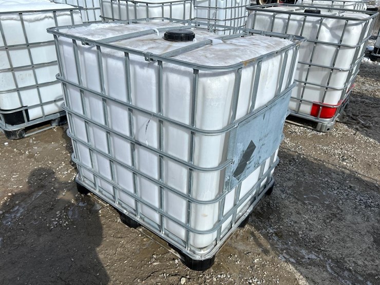 water-tank-tote-image-1