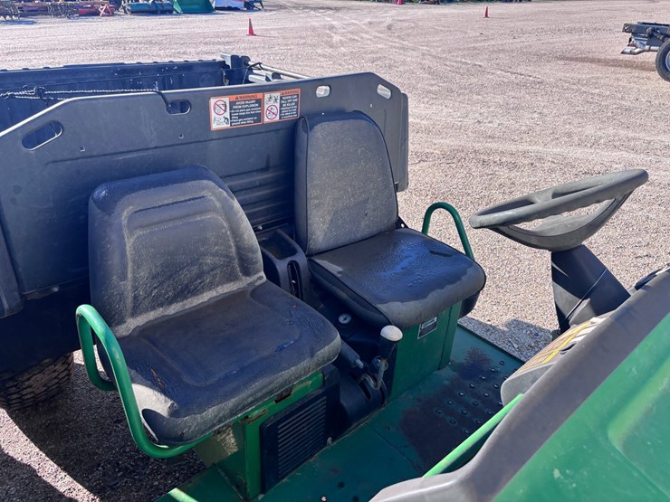 john-deere-gator-image-3