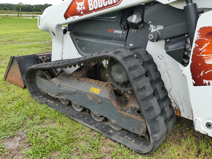 2021-bobcat-t76-image-10