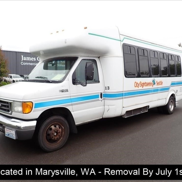 2005 FORD E450