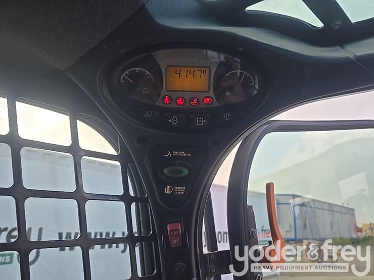 2018-bobcat-s590-image-40