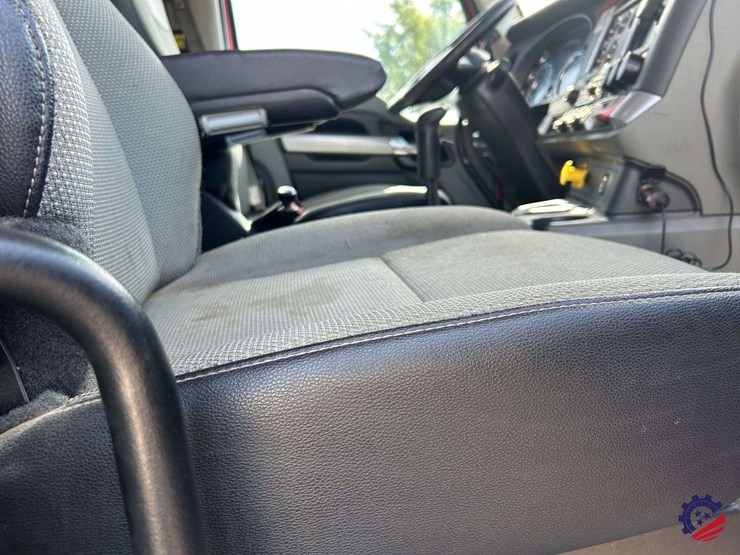 2020-kenworth-t880-image-86